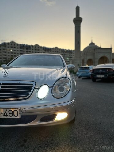 Mercedes E 220 d 2002, 482,300 km - 2.2 l - Bakı