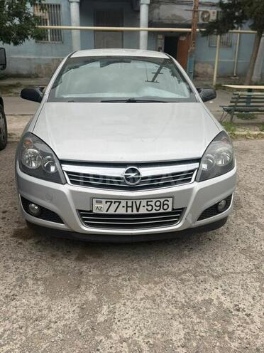 Opel Astra 2010, 290,800 km - 1.3 l - Bakı