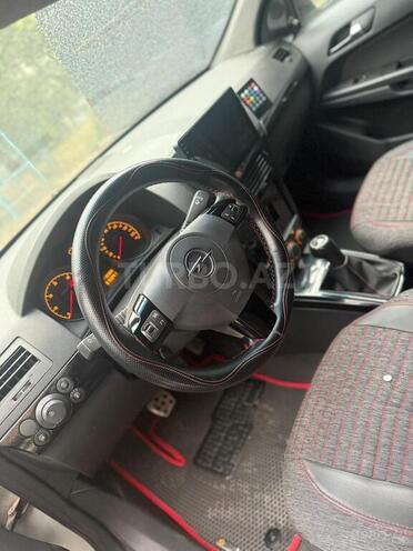 Opel Astra 2010, 290,800 km - 1.3 l - Bakı