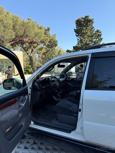 Toyota Land Cruiser Prado 2009, 270,000 km - 2.7 л - Bakı