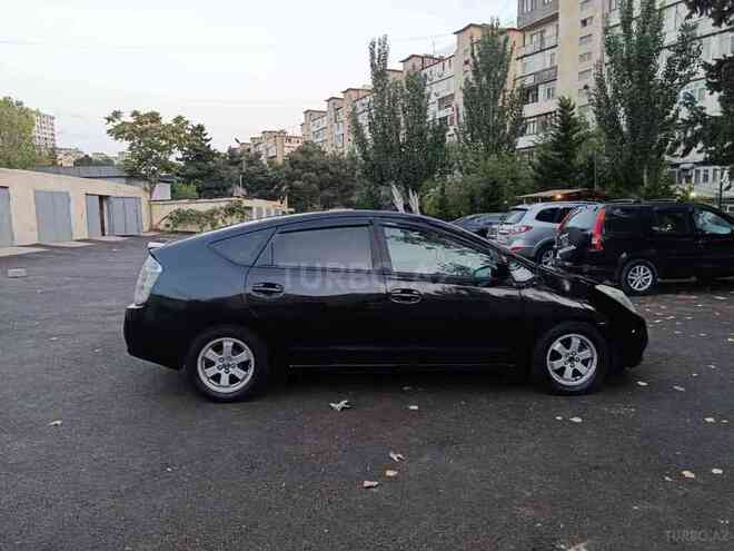 Toyota Prius-11