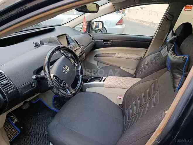 Toyota Prius-10