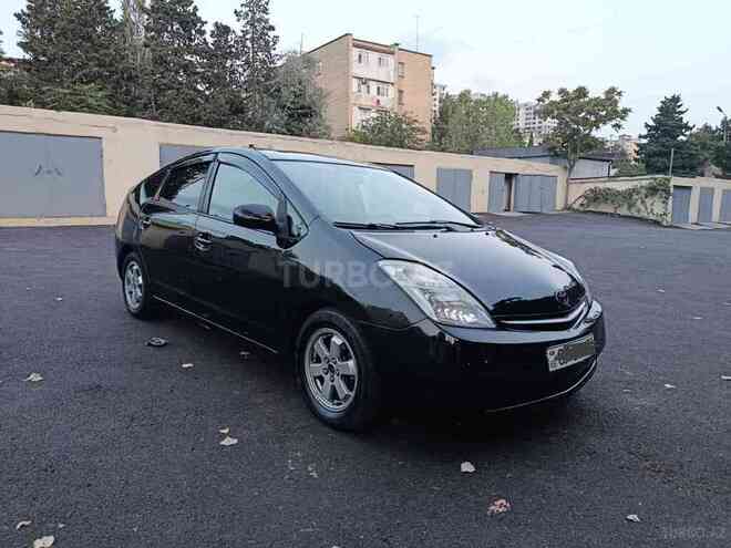 Toyota Prius-1