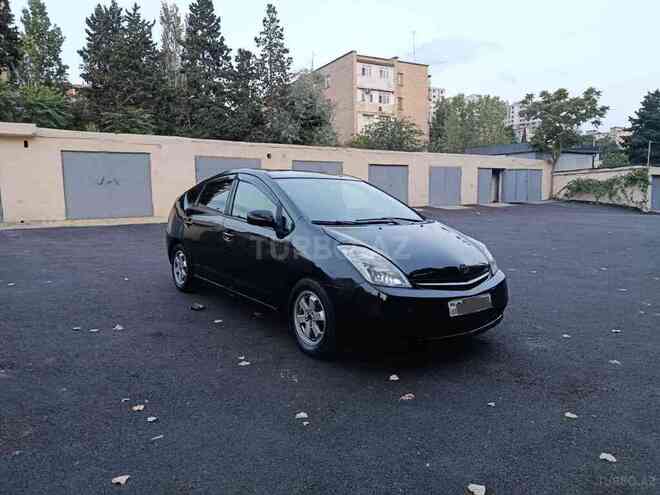 Toyota Prius-4
