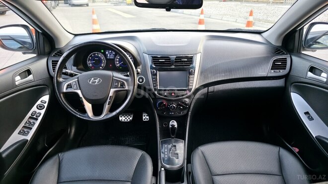 Hyundai Accent 2017, 172,600 km - 1.4 л - Bakı