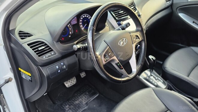 Hyundai Accent 2017, 172,600 km - 1.4 л - Bakı