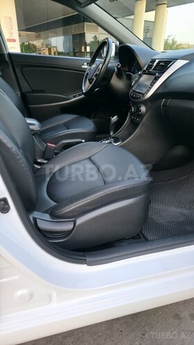 Hyundai Accent 2017, 172,600 km - 1.4 л - Bakı