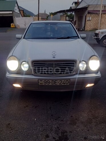 Mercedes E 240 1998, 329,466 km - 2.4 l - Zaqatala
