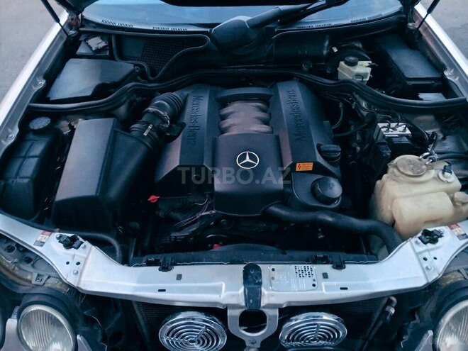 Mercedes E 240 1998, 329,466 km - 2.4 l - Zaqatala