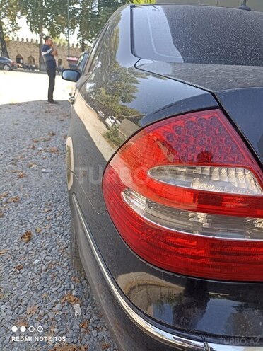 Mercedes E 320 2003, 248,000 km - 3.2 l - Zaqatala