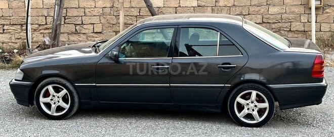 Mercedes C 250 1996, 263,079 km - 2.5 l - Bakı