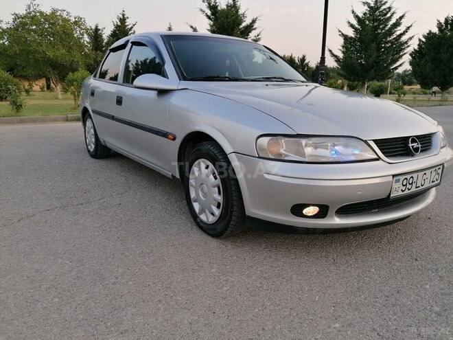 Opel Vectra 1999, 366,000 km - 1.8 l - Xaçmaz