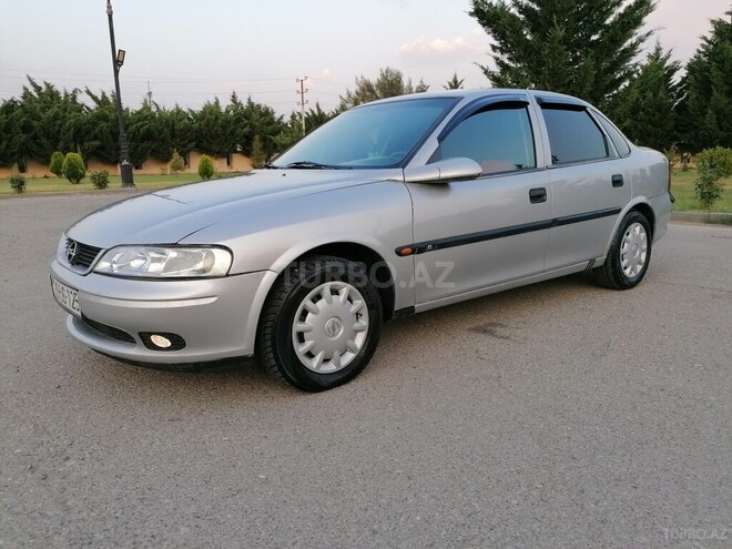 Opel Vectra 1999, 366,000 km - 1.8 l - Xaçmaz