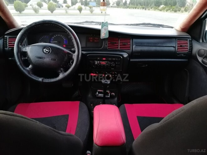Opel Vectra 1999, 366,000 km - 1.8 l - Xaçmaz