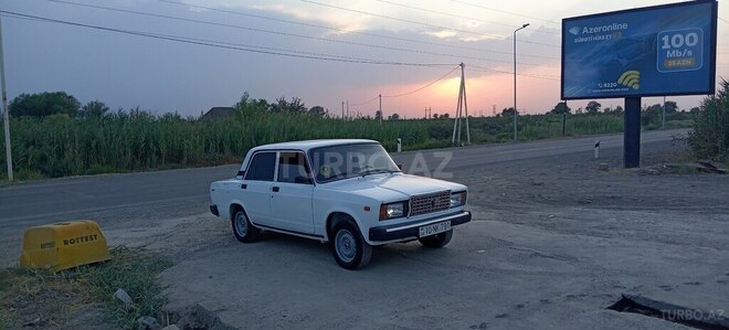 LADA (VAZ) 2107 2004, 288,963 km - 1.6 l - Salyan