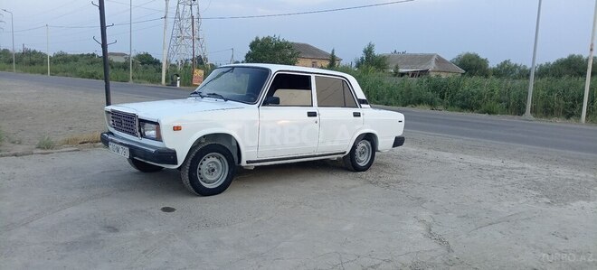 LADA (VAZ) 2107 2004, 288,963 km - 1.6 l - Salyan