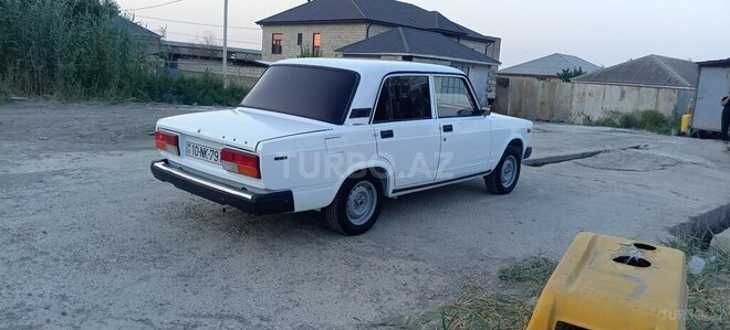 LADA (VAZ) 2107 2004, 288,963 km - 1.6 l - Salyan