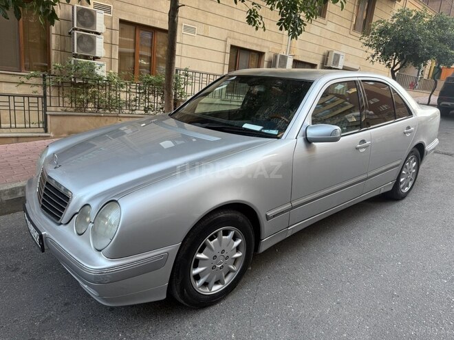 Mercedes E 240 2000, 312,000 km - 2.4 l - Bakı