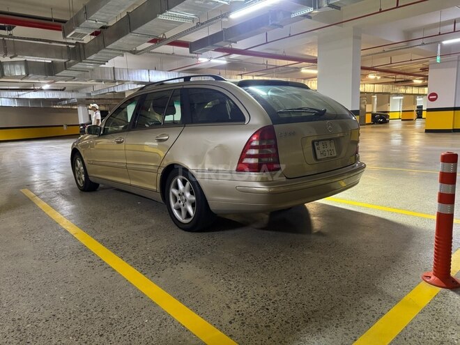 Mercedes C 320 2002, 90,000 km - 3.2 l - Bakı
