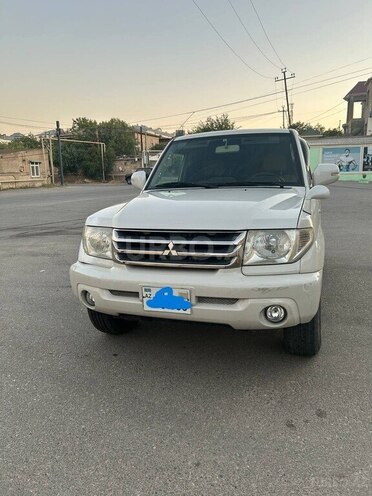 Mitsubishi Pajero io 2004, 400,000 km - 2.0 л - Bakı
