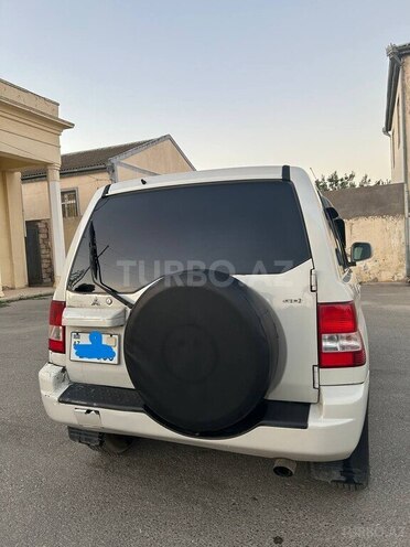 Mitsubishi Pajero io 2004, 400,000 km - 2.0 л - Bakı