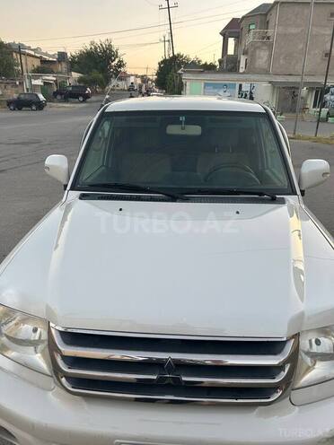 Mitsubishi Pajero io 2004, 400,000 km - 2.0 л - Bakı
