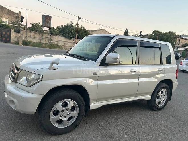 Mitsubishi Pajero io 2004, 400,000 km - 2.0 л - Bakı