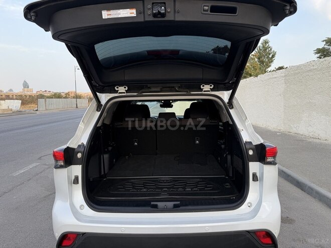 Toyota Highlander 2022, 97,000 km - 2.5 l - Bakı