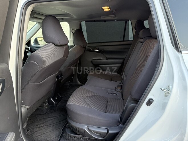 Toyota Highlander 2022, 97,000 km - 2.5 l - Bakı