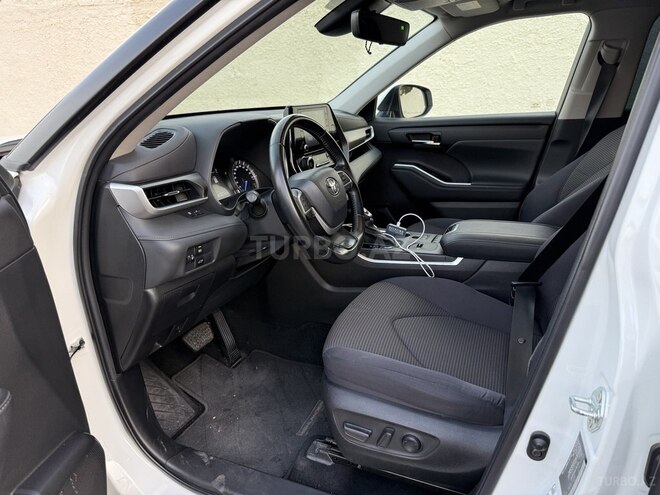 Toyota Highlander 2022, 97,000 km - 2.5 l - Bakı