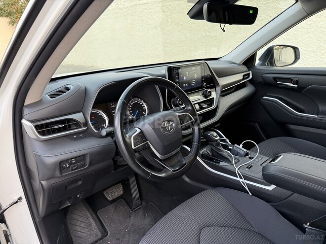 Toyota Highlander 2022, 97,000 km - 2.5 l - Bakı