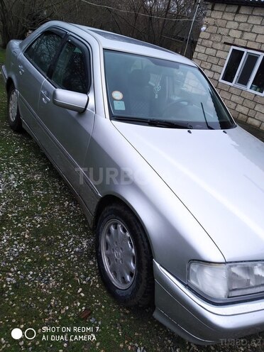 Mercedes C 280 1994, 460,000 km - 2.8 l - Qusar