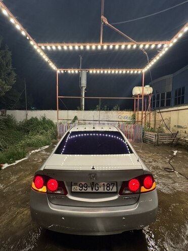 Honda Civic 2008, 222,000 km - 1.3 l - Masallı