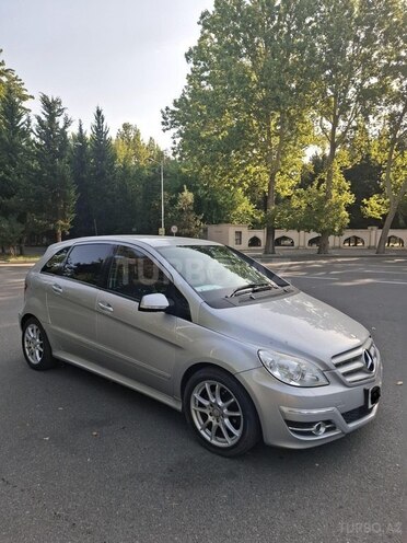 Mercedes B 180 2008, 129,000 km - 1.7 l - Mingəçevir