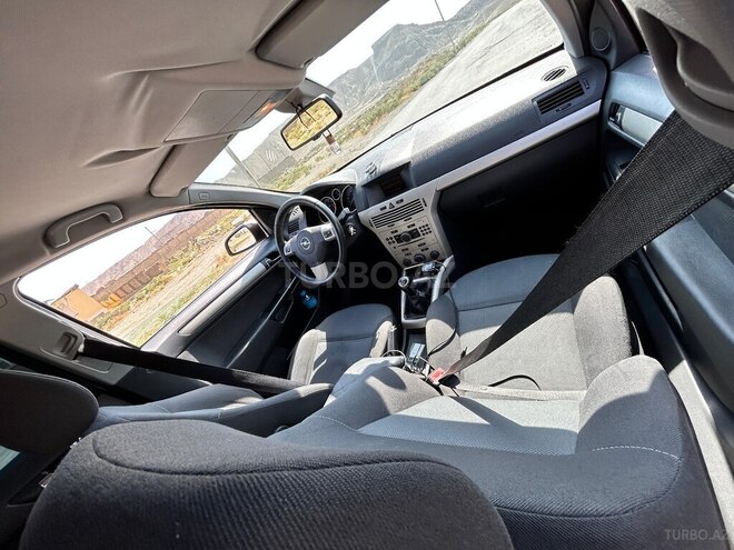 Opel Astra 2007, 246,000 km - 1.4 л - Bakı