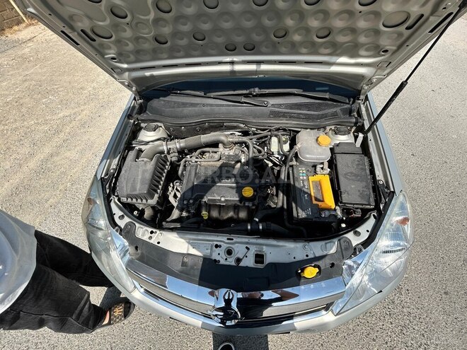 Opel Astra 2007, 246,000 km - 1.4 л - Bakı