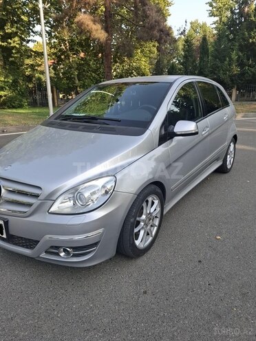 Mercedes B 180 2008, 129,000 km - 1.7 l - Mingəçevir