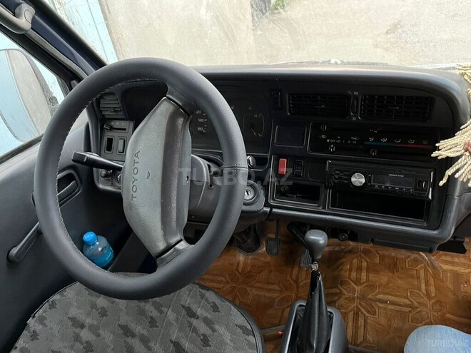 Toyota HiAce 1991, 400,000 km - 2.4 l - Bakı