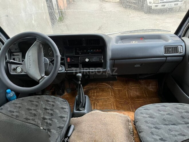 Toyota HiAce 1991, 400,000 km - 2.4 l - Bakı