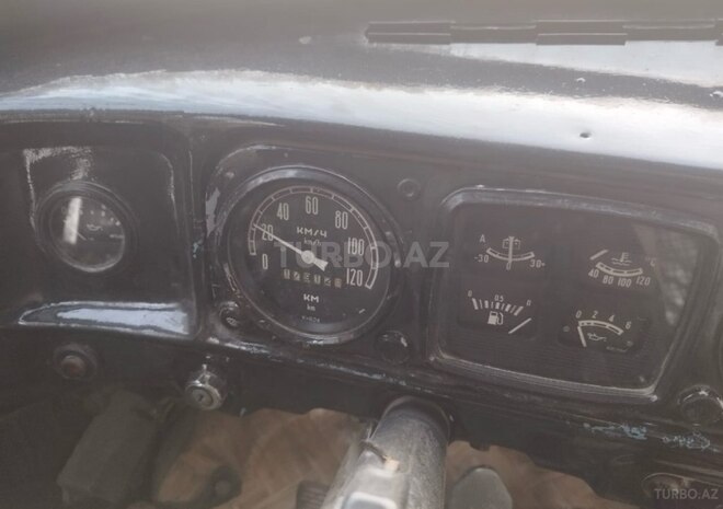 ZIL  1990, 590,000 km - 6.0 l - Bakı