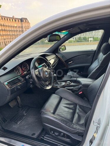 BMW 530 2005, 256,000 km - 3.0 l - Bakı