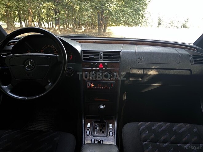Mercedes C 240 1999, 500,000 km - 2.4 l - Masallı