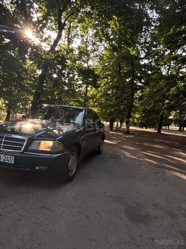 Mercedes C 240 1999, 500,000 km - 2.4 l - Masallı