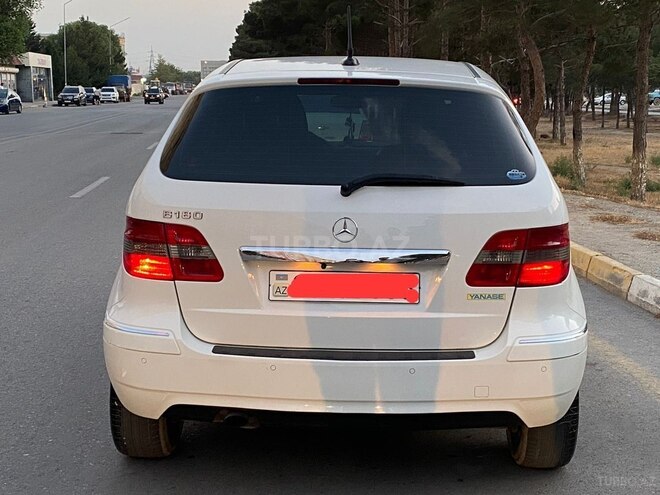 Mercedes B 170 2009, 185,000 km - 1.7 l - Sumqayıt