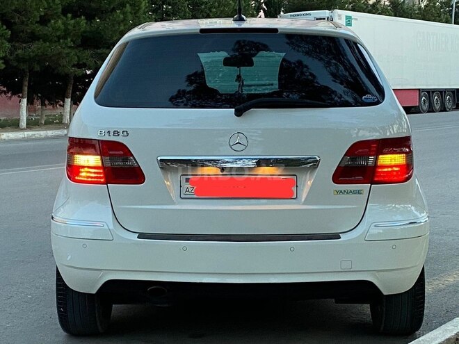 Mercedes B 170 2009, 185,000 km - 1.7 l - Sumqayıt