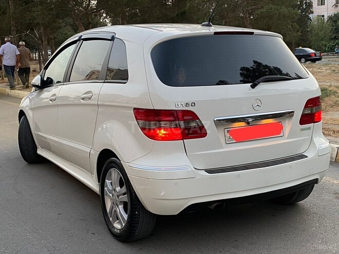 Mercedes B 170 2009, 185,000 km - 1.7 l - Sumqayıt