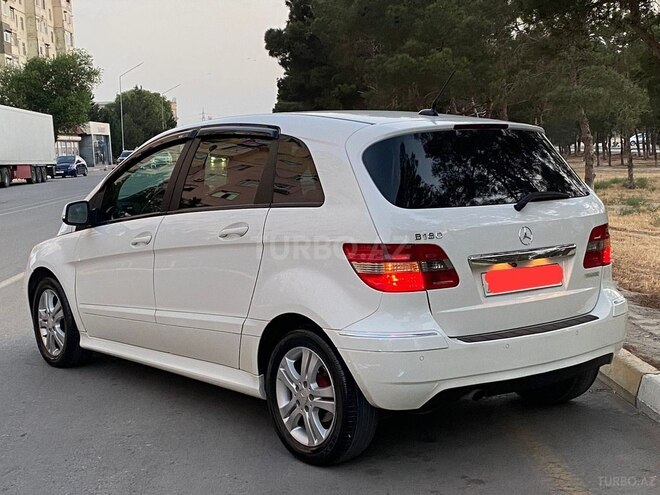 Mercedes B 170 2009, 185,000 km - 1.7 l - Sumqayıt