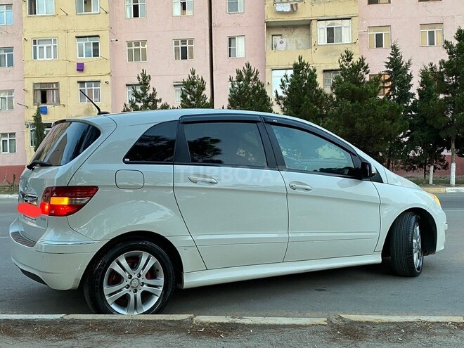 Mercedes B 170 2009, 185,000 km - 1.7 l - Sumqayıt