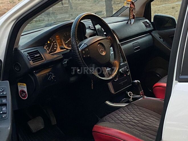 Mercedes B 170 2009, 185,000 km - 1.7 l - Sumqayıt