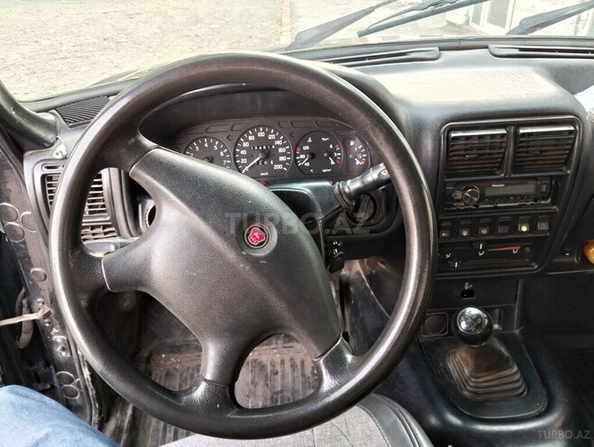 GAZ 31105 2004, 300,000 km - 2.4 l - Bakı